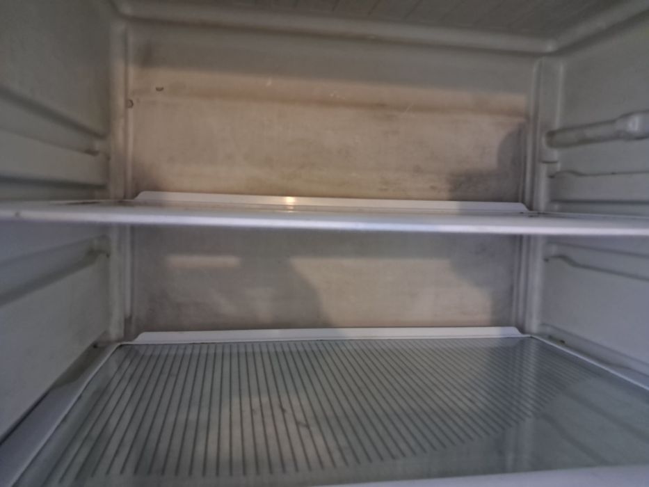 Холодильник Indesit