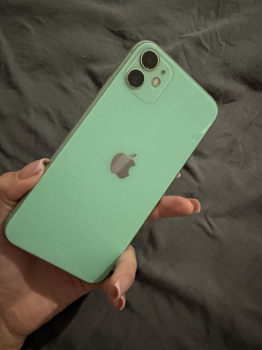 Продам iphone 11