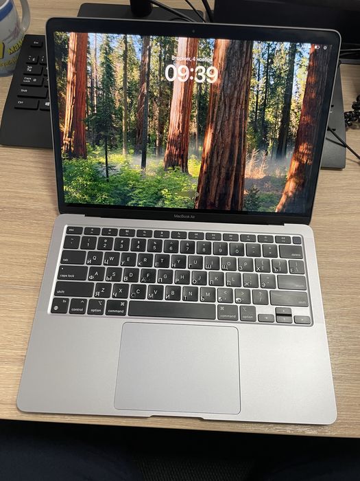 Macbook Air M1, 256 гб SSD, 8 гб ОЗУ