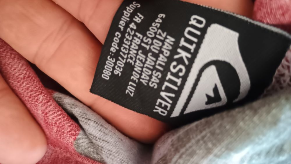 Продавам нова,мъжка хавайска,памучна риза Quiksilver ,размер Л