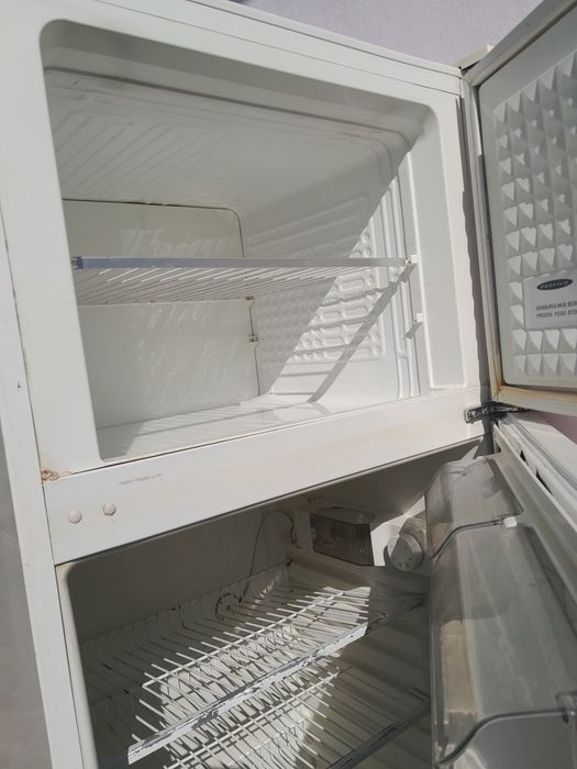 Frigider functional