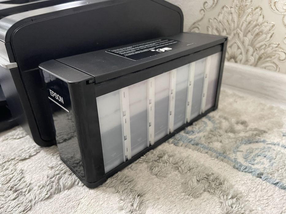 Продам 6ти цветный принтер Epson L805