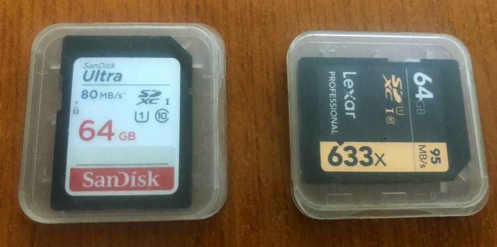 2 Carduri Memorie de 64 KB pentru aparat foto