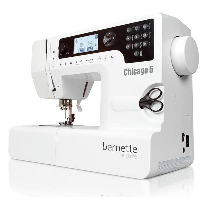 Швейная машина Bernina Bernette Chicago 5 белый