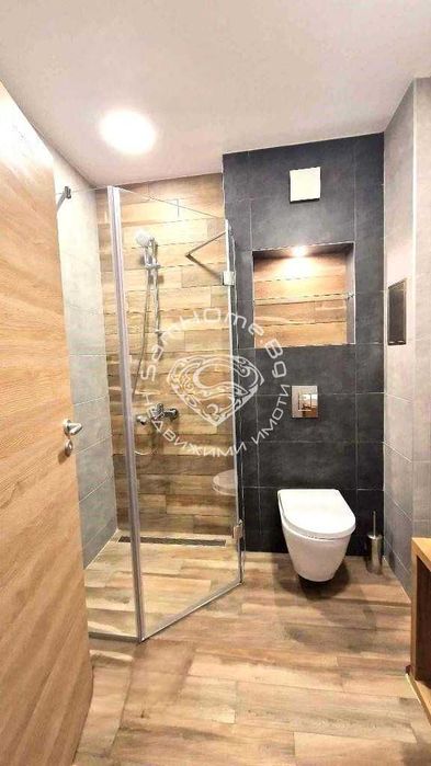 Дава се под наем Двустаен апартамент в к.к. Св.Св. Константин и Елена - 65 кв.м за 612 € - Снимка #7