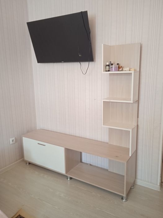 Подставка под телевизор