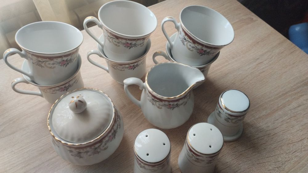 Столовый  сервиз