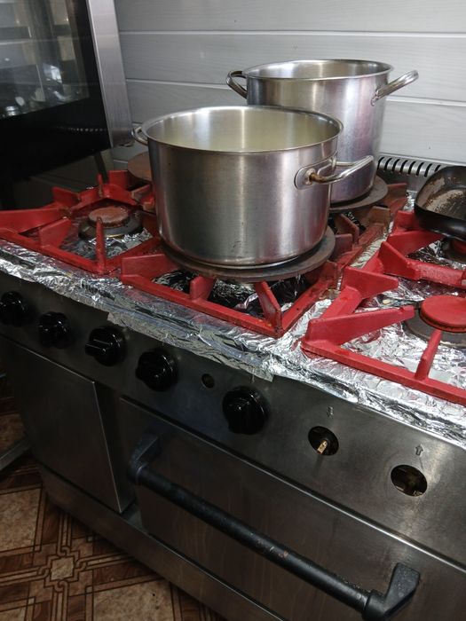 Aragaz profesional 6 ochiuri + cuptor
