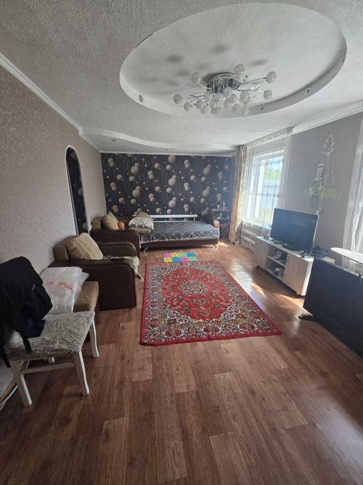 В продаже дом 2 комнаты, Авторынок