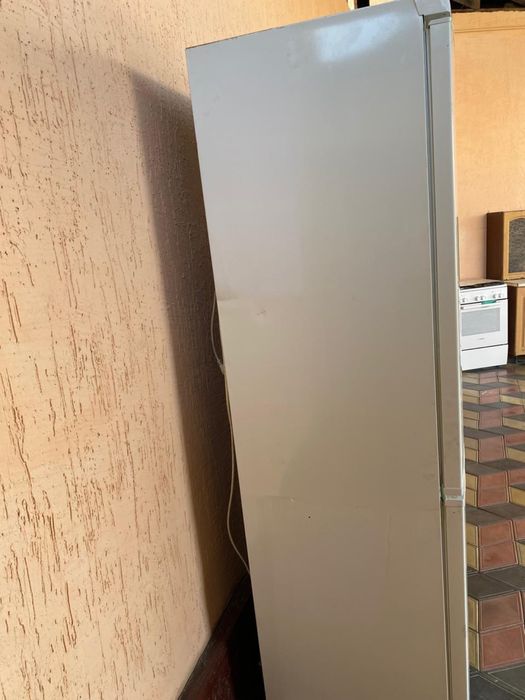Срочно продам холодильник