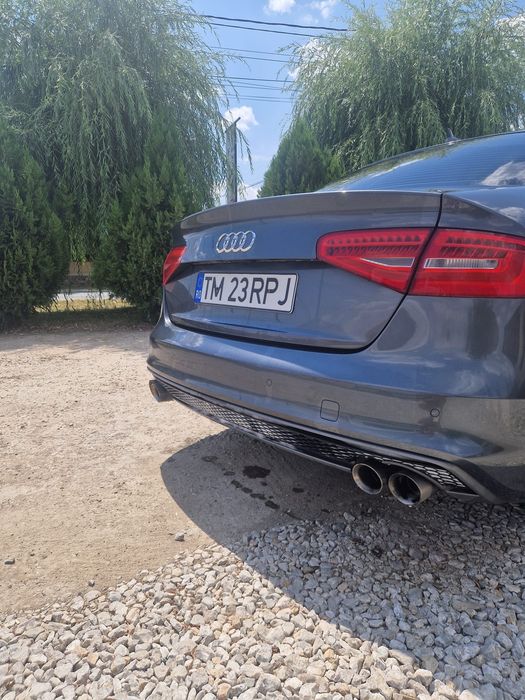 Audi A4 B8 S line