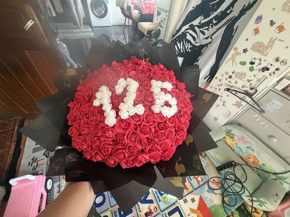 Букет за абитуренти 101 рози с наспис