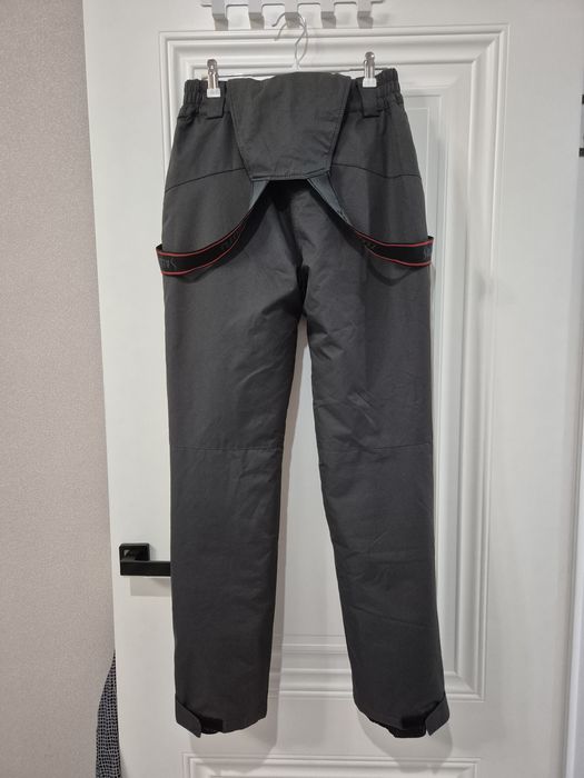 Горнолыжный костюм