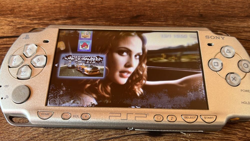 Sute de jocuri pentru PSP ( nu consola ! ] + gratis căști