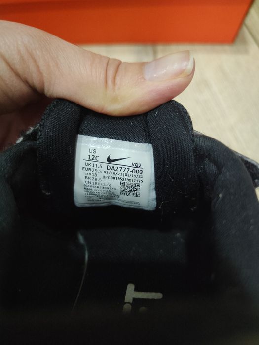 Кроссовки на мальчика 29 р