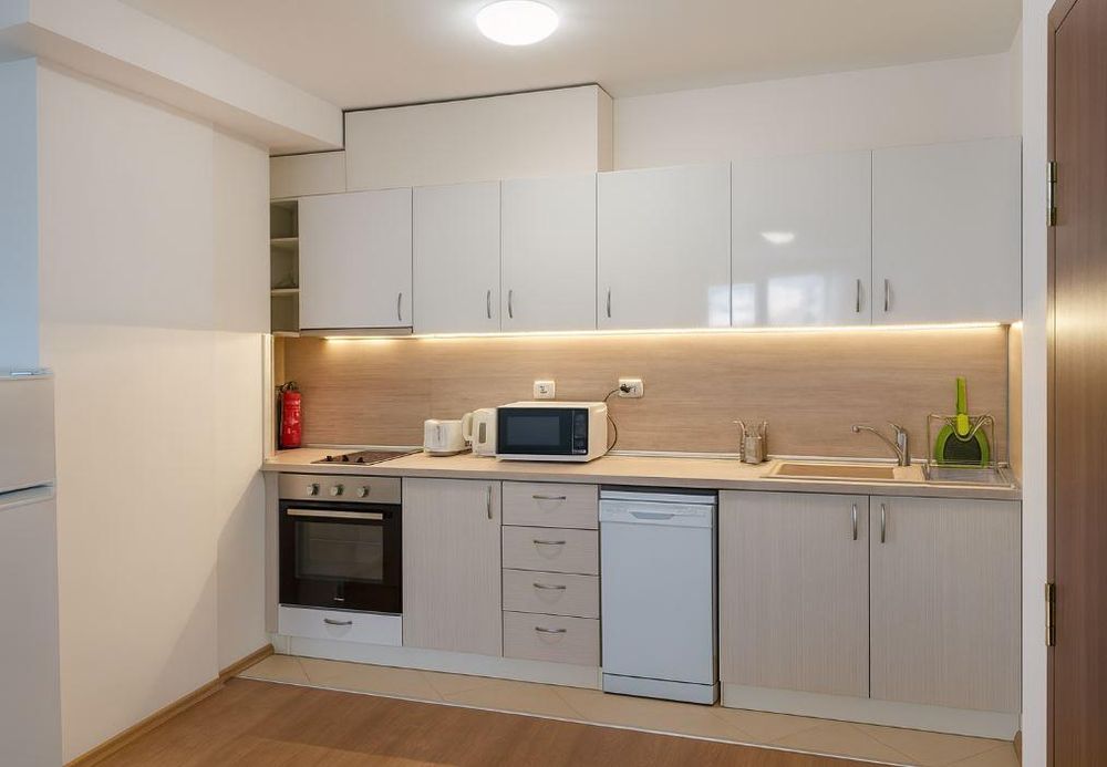 Дава се под наем Двустаен апартамент в Варна, Чаталджа - 108 кв.м за 730 € - Снимка #3