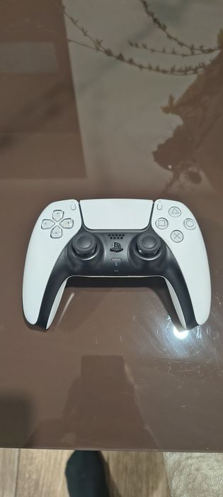 Controler ps5 în stare impecabila