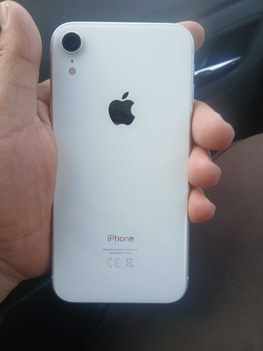 IPhone XR с гарантией