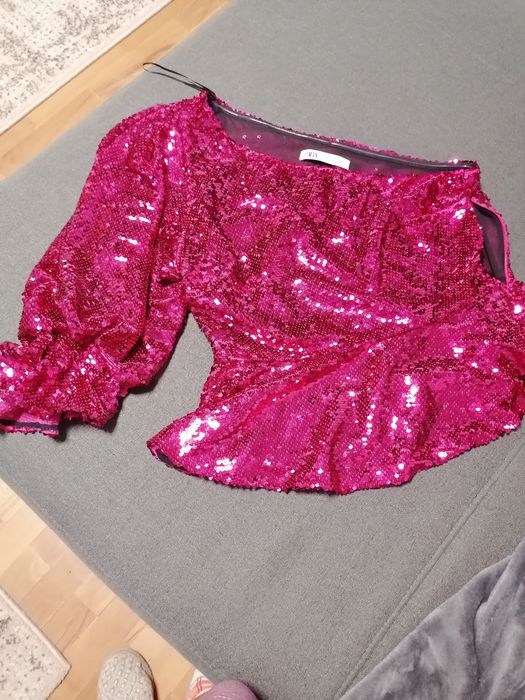 Bluza Zara, aproape noua