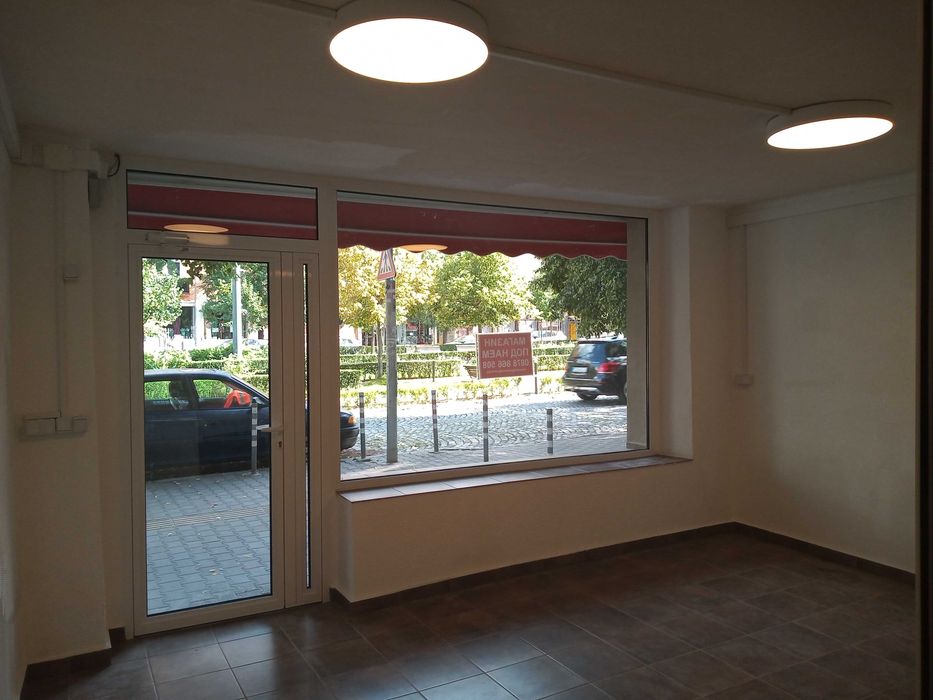 Дава се под наем Магазин в София, Център - 63 кв.м за 1280 € - Снимка #6