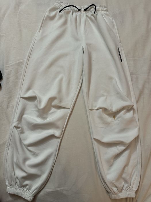 Бели панталони zara
