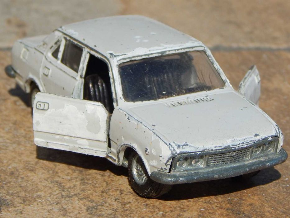 Macheta FIAT 132 1:43 fab Mercury Italia anii '70 veche metalica