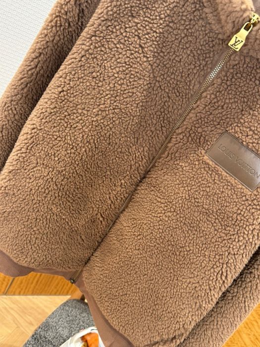 Geaca Louis Vuitton cu blana Premium