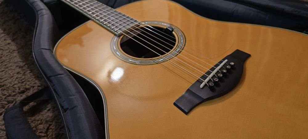 Chitara Yamaha LL-TA Trans-Acoustic Electro Acustica Premium