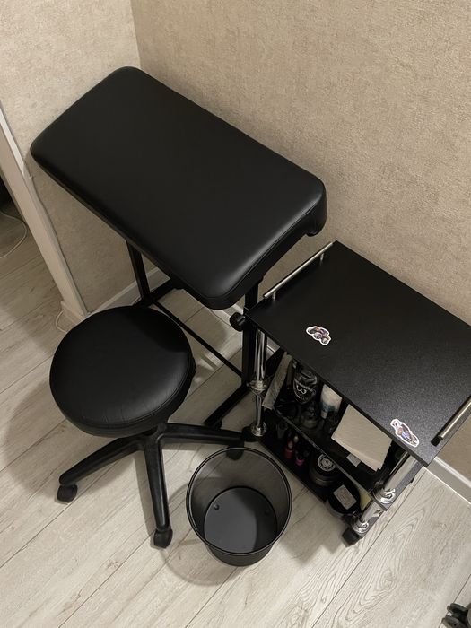 холдер, помощник, стул мастера