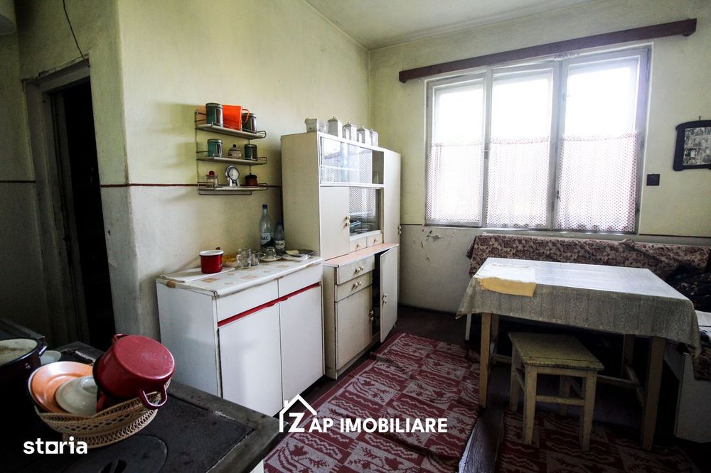 Cartierul 7 Noiembrie - Casă P+E Solidă - Singu
