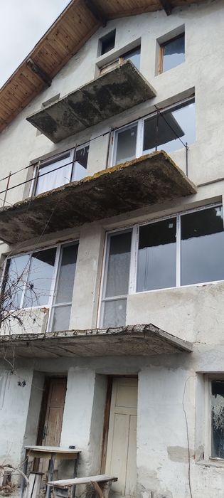 Продава се Къща в с. Лялинци, Област Перник - 86 кв.м за 920 €/кв.м - Снимка #1