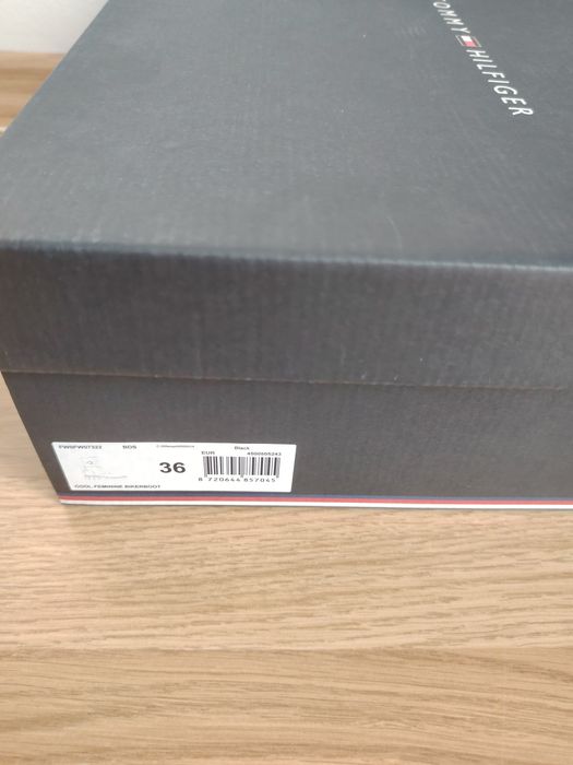 Ghete dama  Tommy Hilfiger  mărime 36