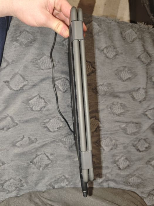 (Цена по договаряне !)Лаптоп/Таблет има Тъчскрийн Dell latitude 3190 2