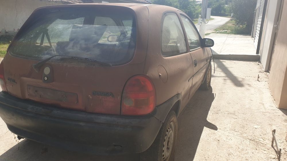 Опел корса Б  1.5 дизел на части