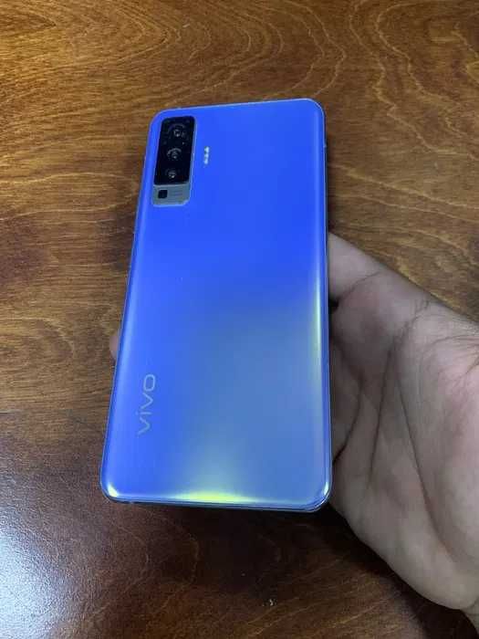 Vivo X50 на запчасти.Наехала машина.