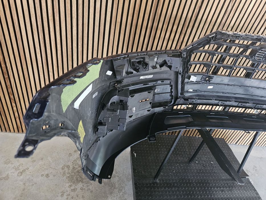 Audi Q5 2016/2020 80A FY bară față grilă spoiler flaps BF3551