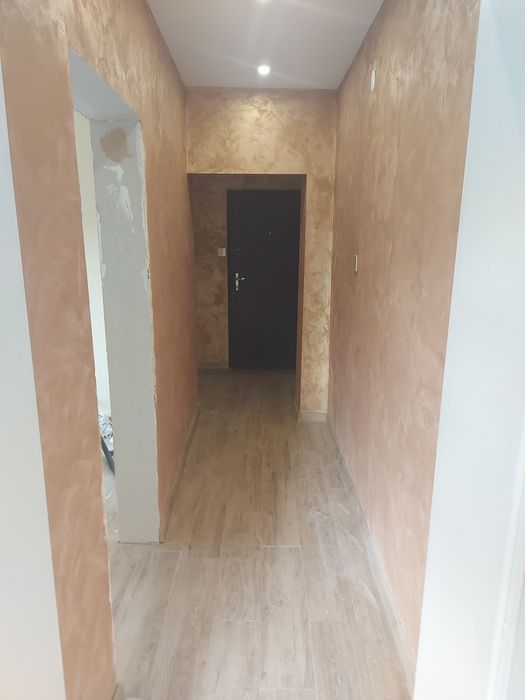 Продава се Четиристаен апартамент в Благоевград, Идеален център - 90 кв.м за 1389 €/кв.м - Снимка #3