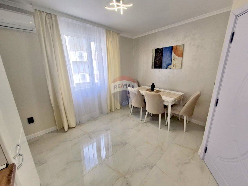 Дава се под наем Двустаен апартамент в Варна, Базар Левски - 40 кв.м за 433.5 € - Снимка #2