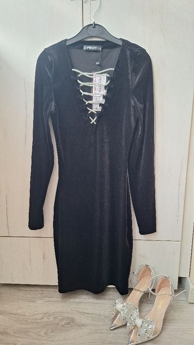 Официална Черна рокля