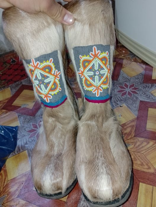 RASISKI ETIK qishda isiq