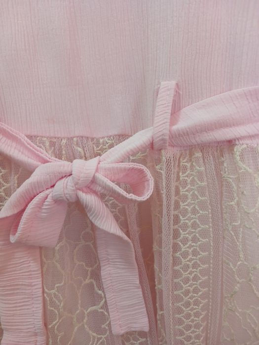 Продам детское платье на 6-7лет