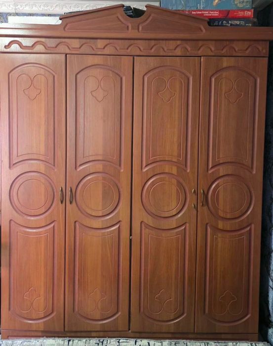 Mebel sotiladi holati zor hamma narsasi bilan qoshib sotiladi
