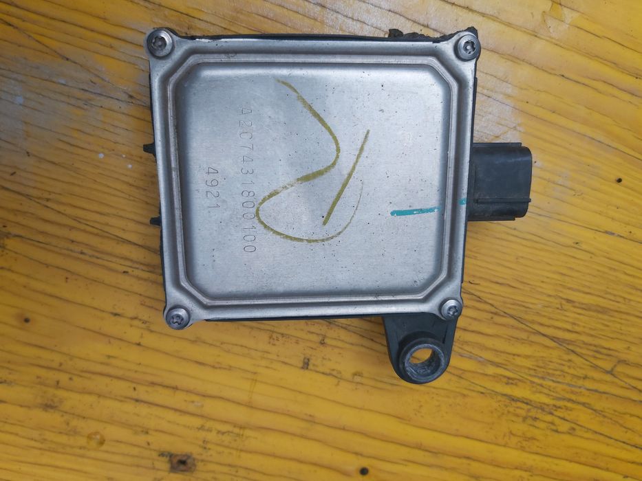 Радарен сензор десен Mazda cx 30