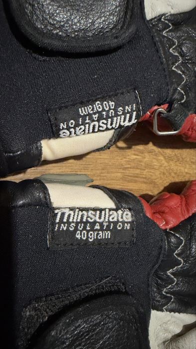 Schiuri Atomic Type SX  + bețe Atomic + manuși piele Reusch