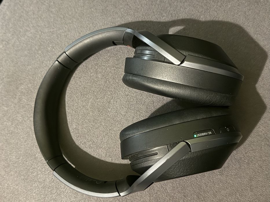 Слушалки Sony WH 1000 XM2 перфектни