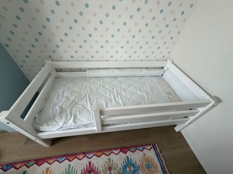 Продается детская кровать с матрасом