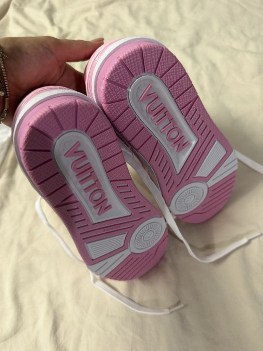 Adidasi superbi