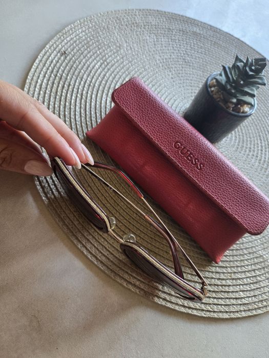 Слънчеви очила Guess