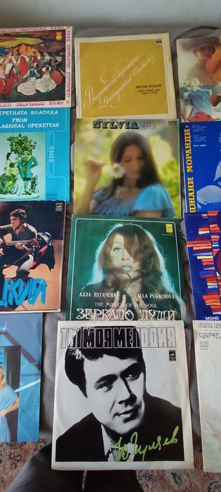 Грамофонни плочи 80-те години