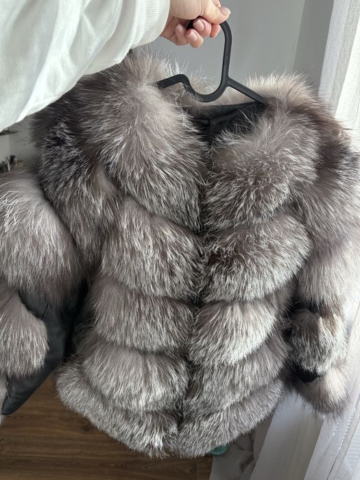 Haină din blană de vulpe